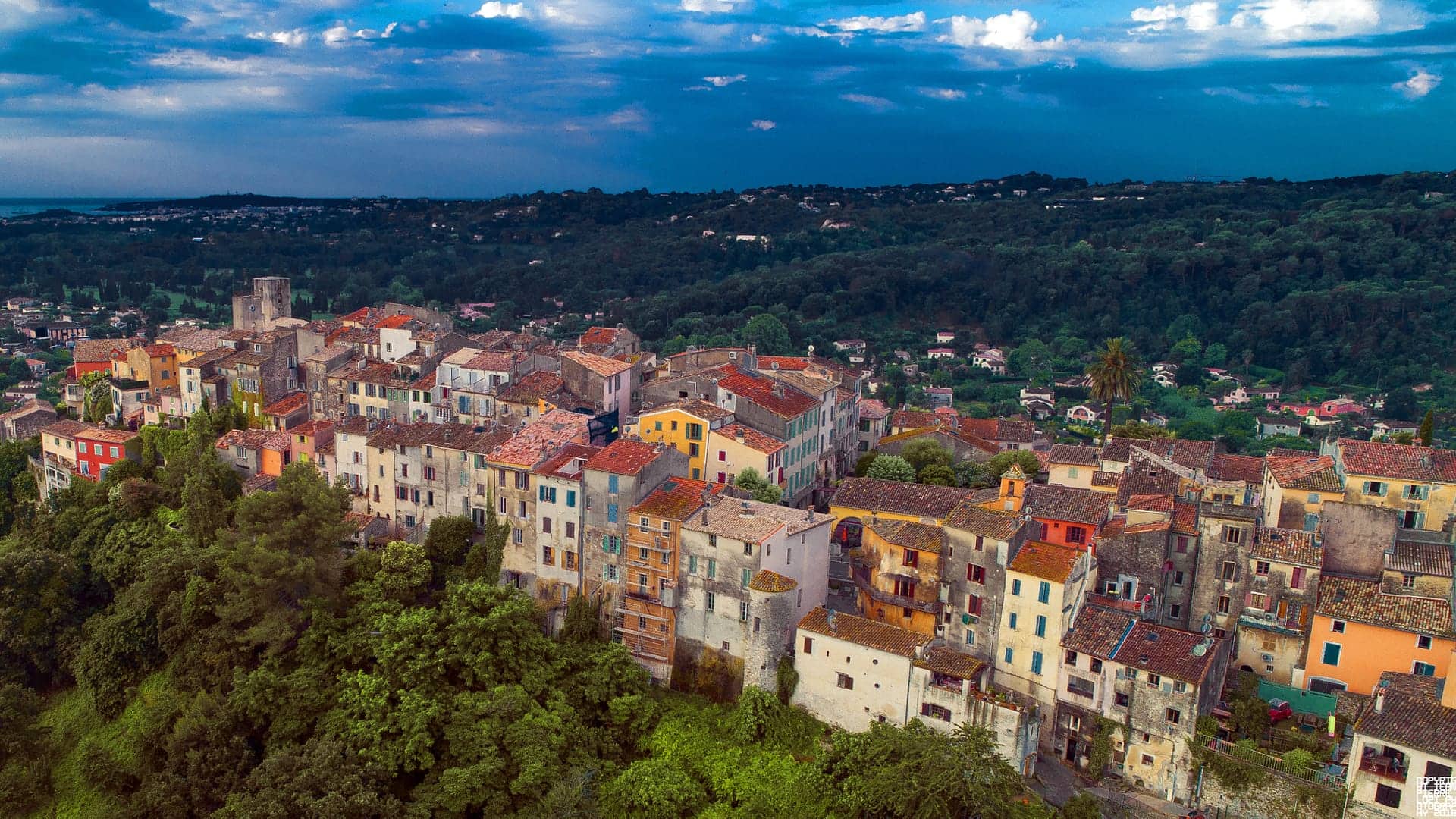 Couvreur à Biot, Alpes-Maritimes (06)