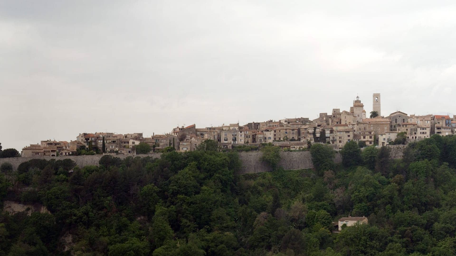 Couvreur à Saint-Paul-de-Vence, Alpes-Maritimes (06)