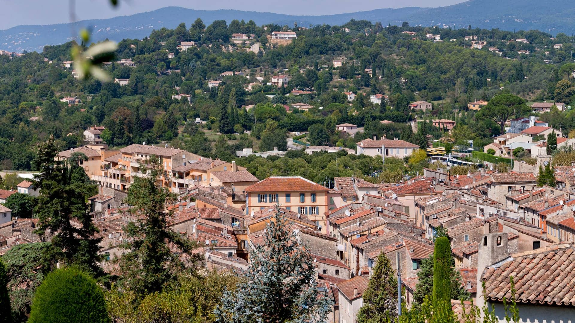Couvreur à Valbonne, Alpes-Maritimes (06)