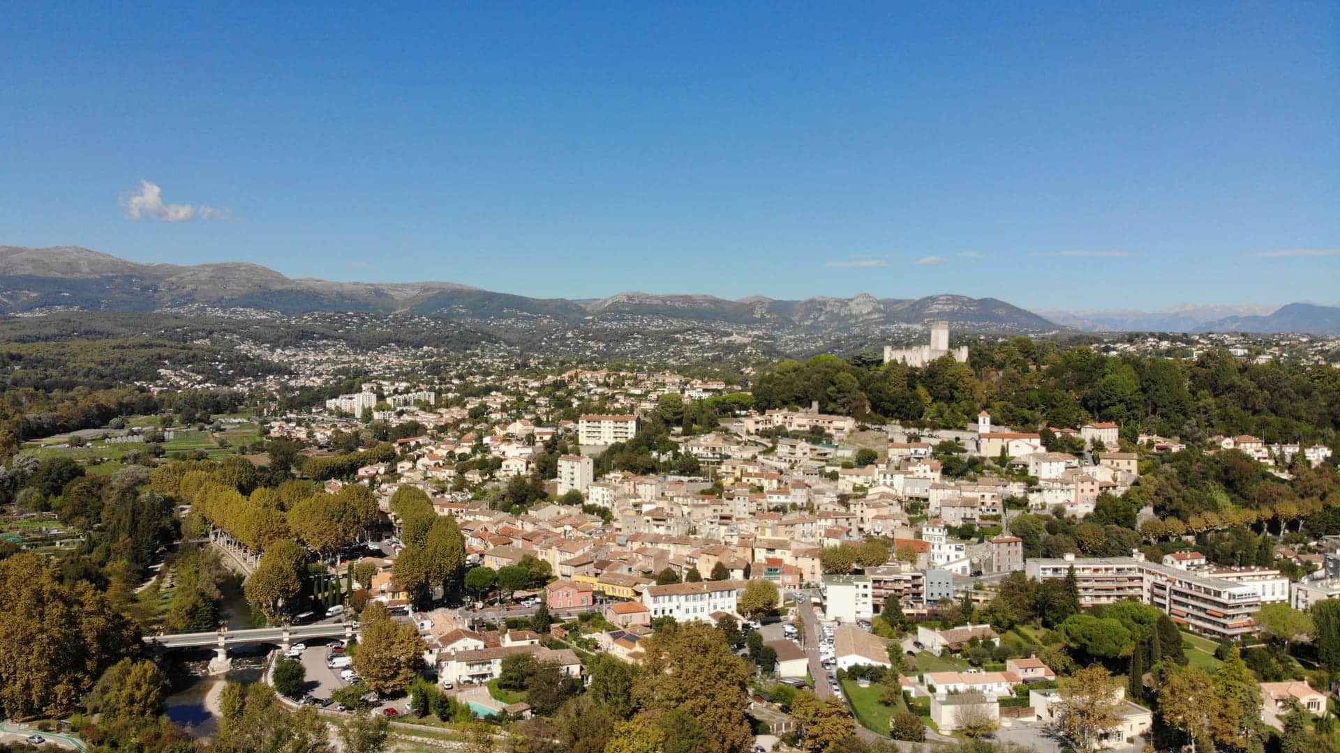 Couvreur à Villeneuve-Loubet, Alpes-Maritimes (06)