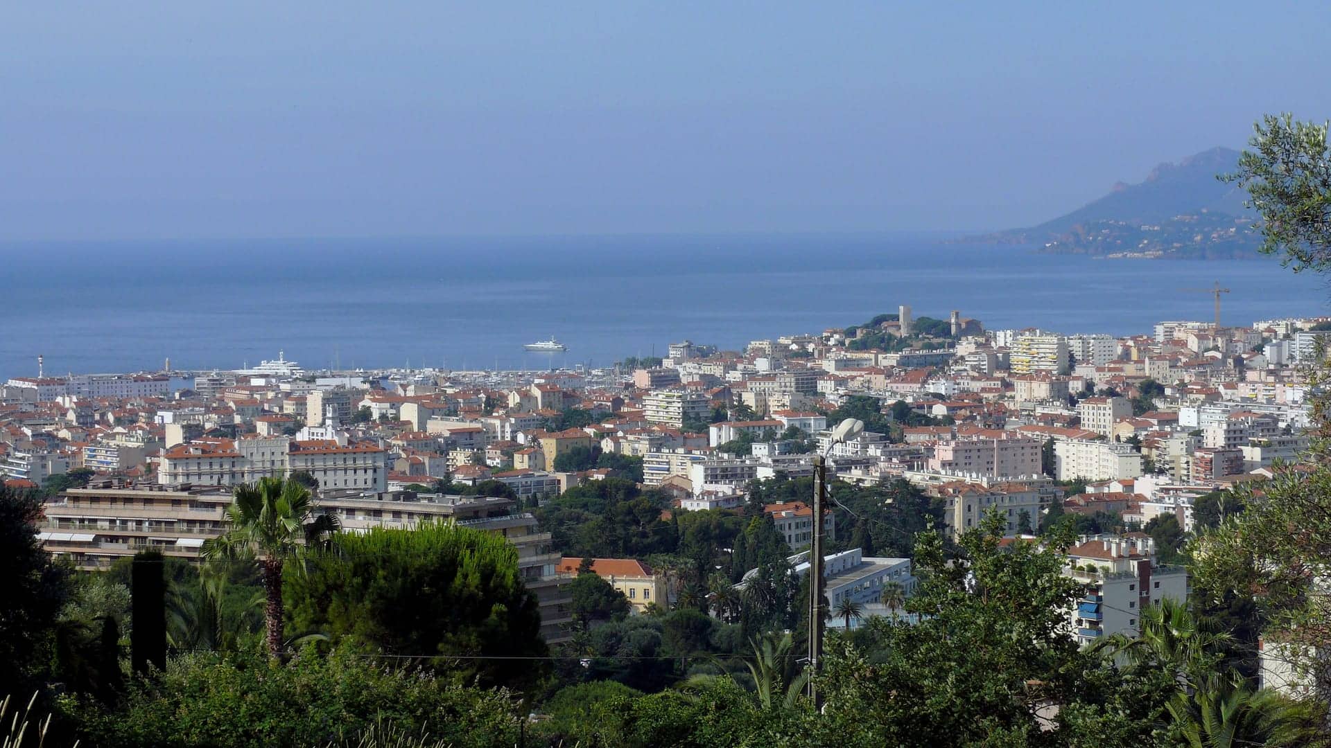Couvreur au Cannet, Alpes-Maritimes (06)