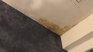 Comment détecter une fuite sur une toiture